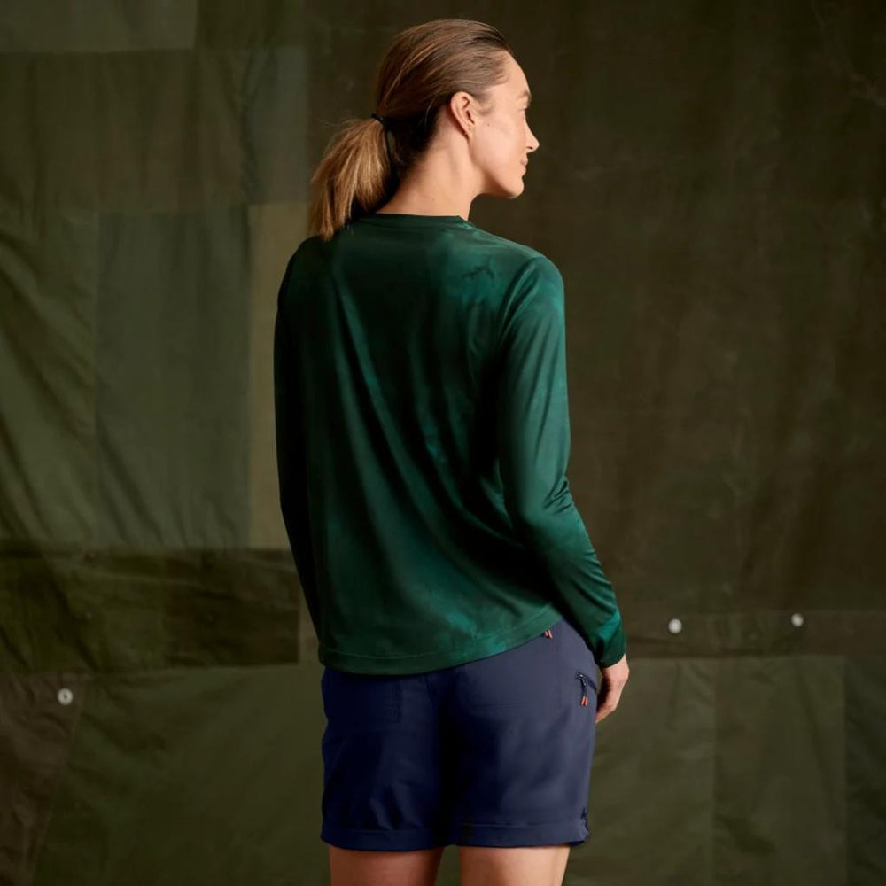 Orvis Performance Shirts | Women's Sun Defense Long-Sleeve Pullover Cyan Storm - Women/Fly Fishing