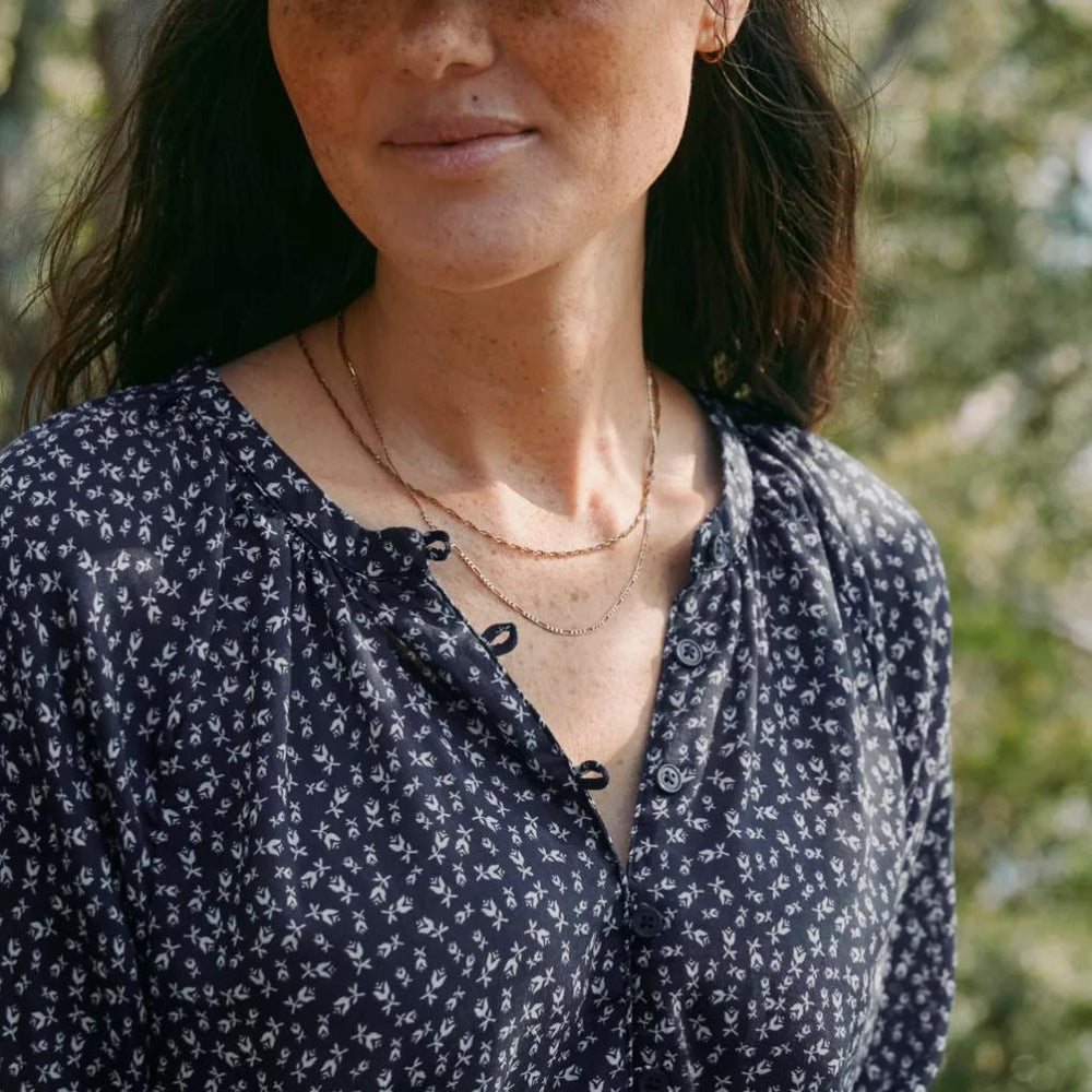 Orvis Shirts &amp; Tops | Lightweight Blouson-Sleeve Shirt Navy Ditsy Tulip - Women