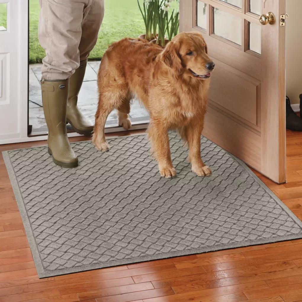 Orvis Water Trapper Mats | Basketweave Recycled Water Trapper® Mat Gray - Dogs/Home Goods