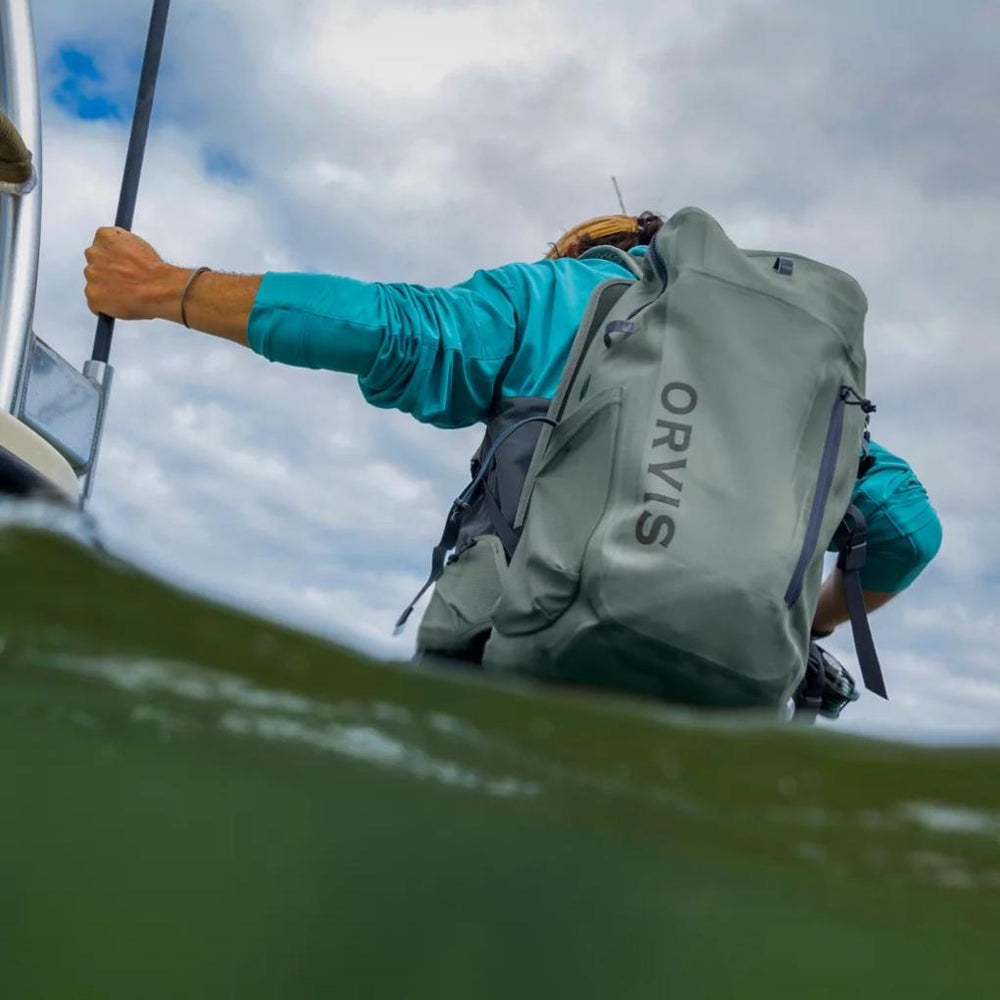Orvis Wet Wading | PRO Waterproof Backpack 30L Cloudburst - Fly Fishing/Packs &amp; Bags