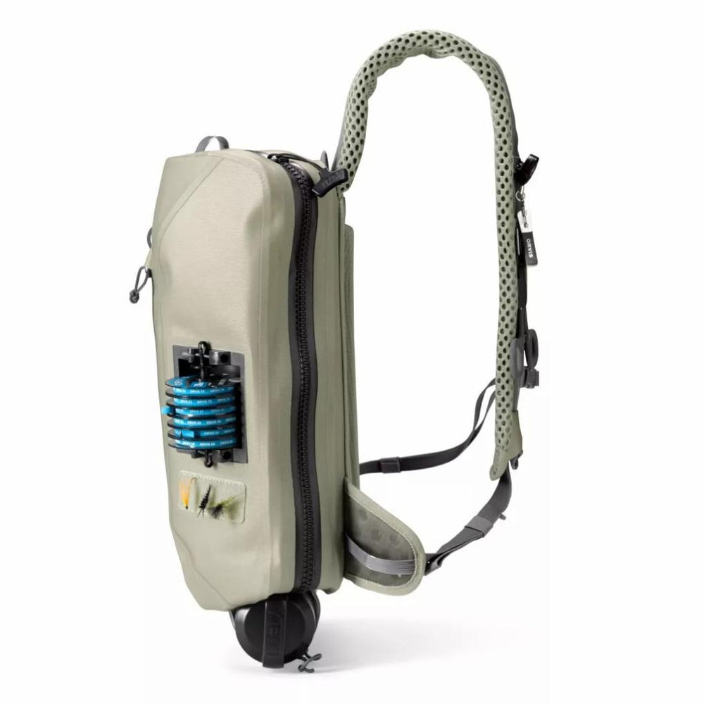 Orvis Wet Wading | PRO Waterproof Sling 14L Cloudburst - Fly Fishing/Packs &amp; Bags